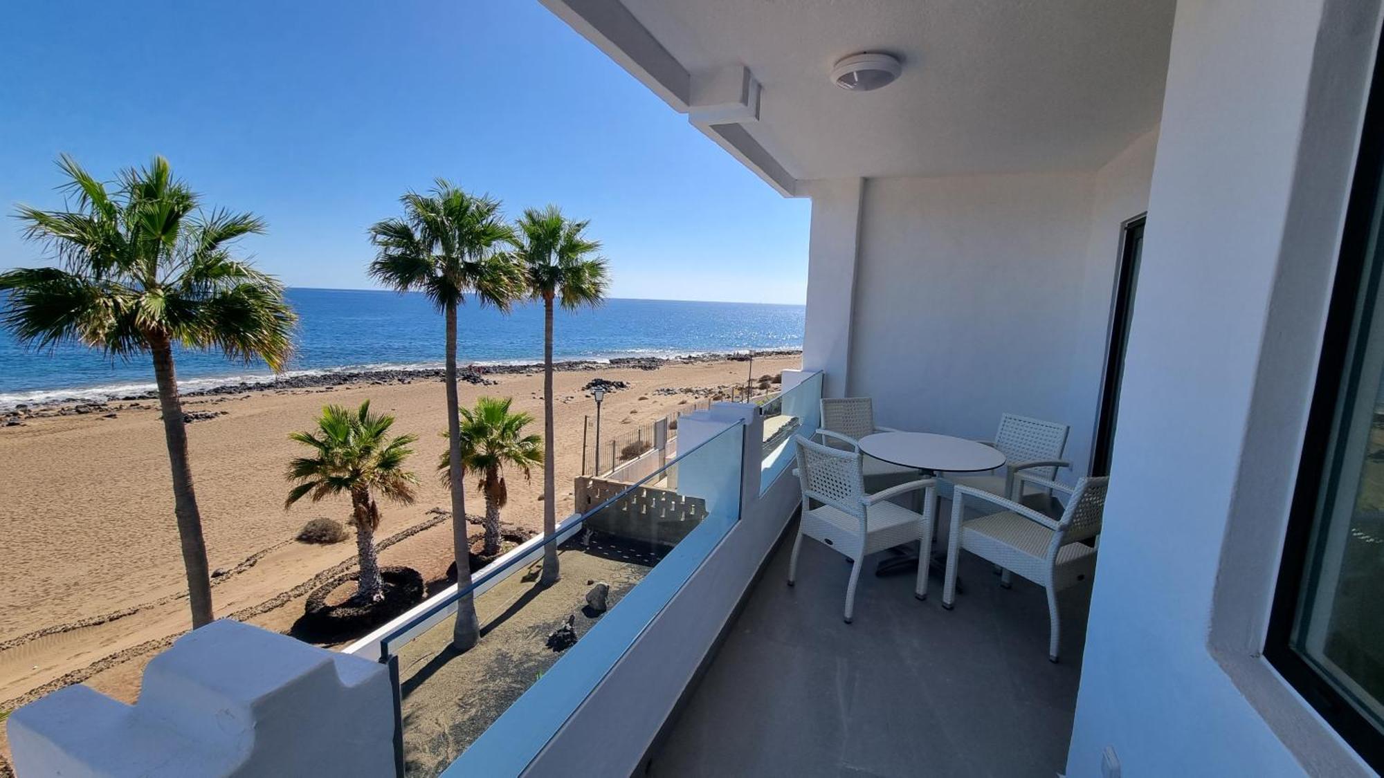 Costa Luz Beach Apartments Puerto del Carmen  Exteriör bild